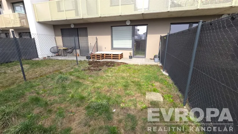 Pronájem bytu 1+kk, Pardubice - Pardubičky, Východní, 35 m2