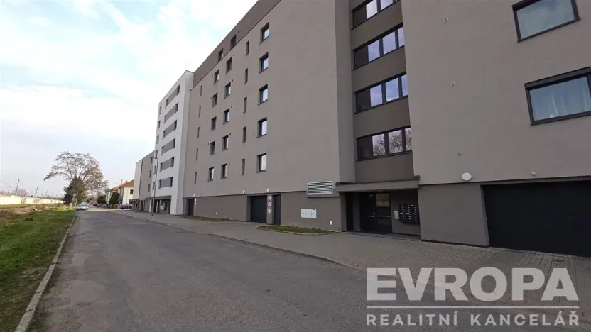 Pronájem bytu 1+kk, Pardubice - Pardubičky, Východní, 35 m2