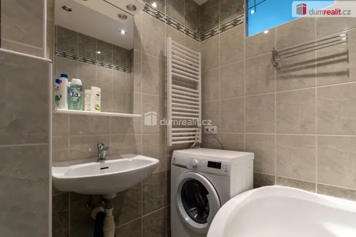 Pronájem bytu 3+1, Mariánské Lázně - Úšovice, Hroznatova, 65 m2