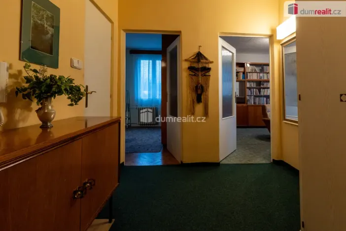 Pronájem bytu 3+1, Mariánské Lázně - Úšovice, Hroznatova, 65 m2