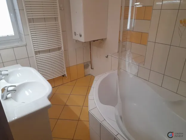 Pronájem bytu 2+1, Opatovice nad Labem, Dvořákova, 62 m2