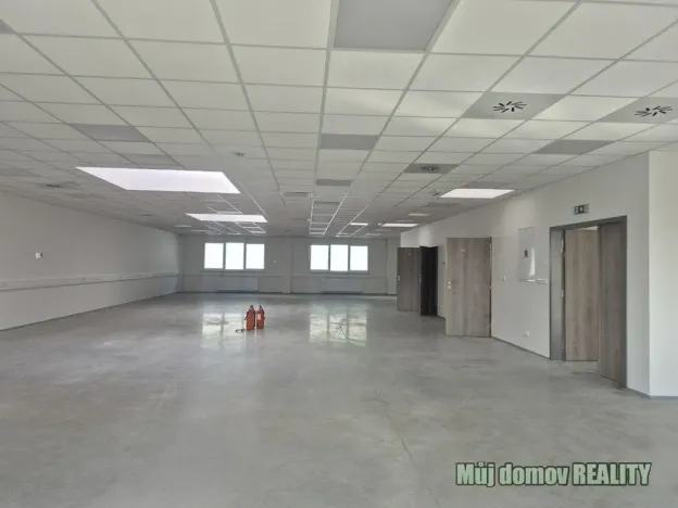 Pronájem výrobních prostor, Praha - Hostivař, K pérovně, 1100 m2