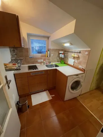 Pronájem bytu 1+kk, Třebotov, Karlštejnská, 30 m2