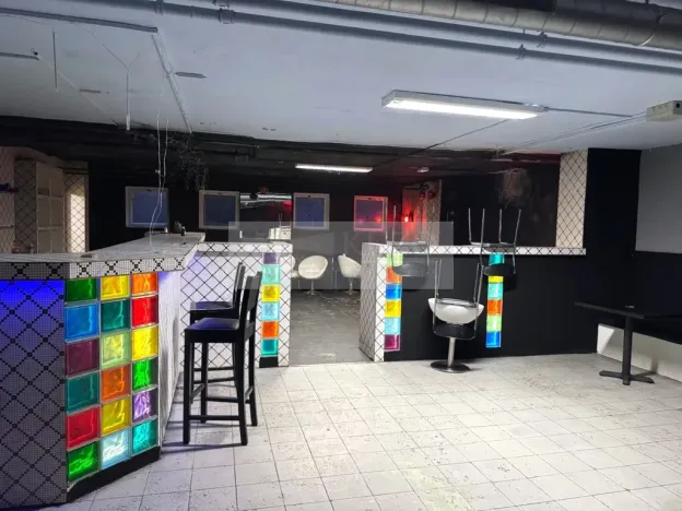 Pronájem obchodního prostoru, Mladá Boleslav - Mladá Boleslav II, tř. Václava Klementa, 217 m2