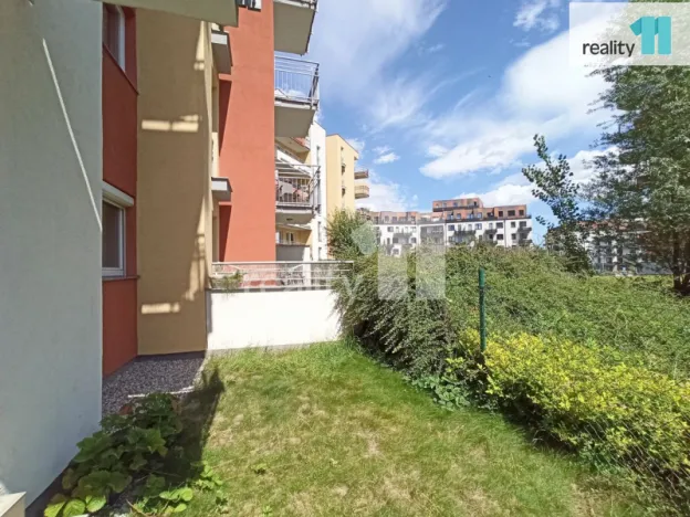 Pronájem bytu 1+kk, Praha - Letňany, Pavla Beneše, 38 m2