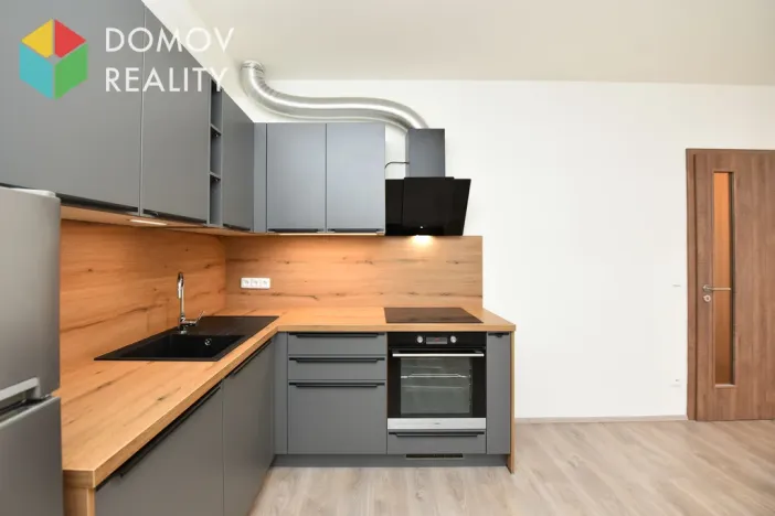 Pronájem bytu 1+kk, Beroun, Nepilova, 39 m2