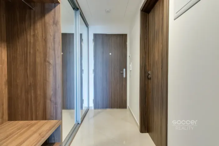 Pronájem bytu 1+kk, Praha - Hloubětín, Domalípova, 32 m2