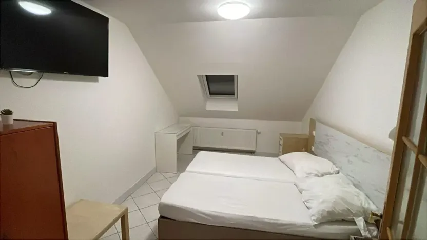 Pronájem bytu 2+kk, Praha - Smíchov, U Santošky, 55 m2