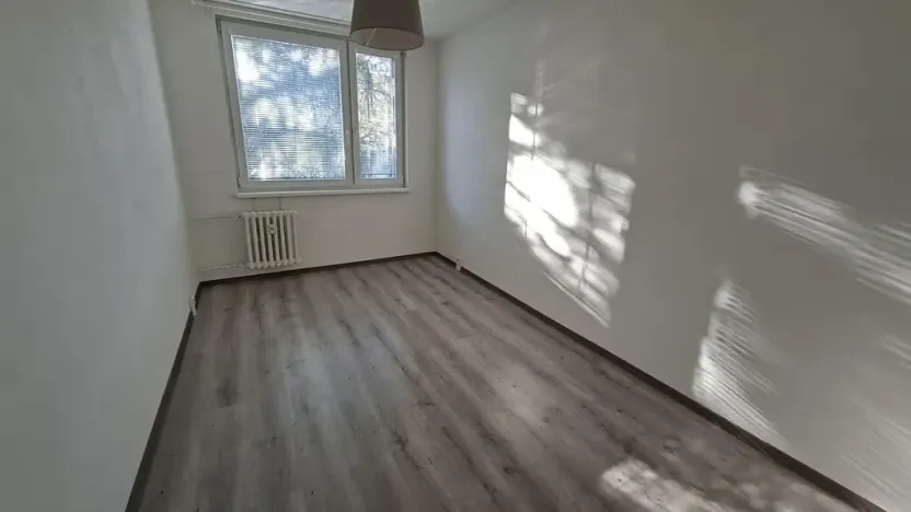 Pronájem bytu 2+kk, Praha - Střížkov, Roudnická, 56 m2