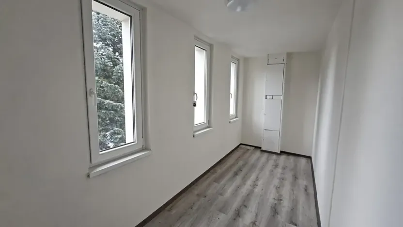 Pronájem bytu 2+kk, Praha - Střížkov, Roudnická, 56 m2