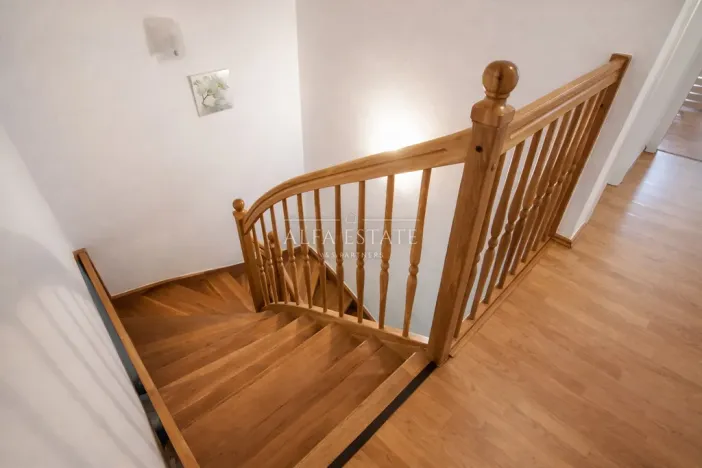 Pronájem bytu 3+1, Karlovy Vary, Mariánskolázeňská, 108 m2