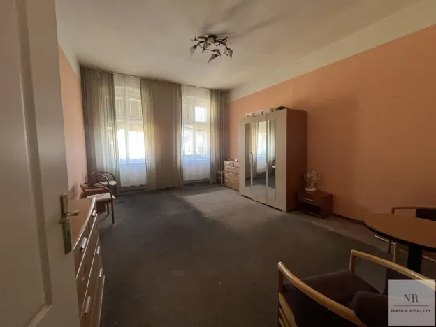 Pronájem bytu 2+1, Karlovy Vary, Pod Jelením skokem, 42 m2