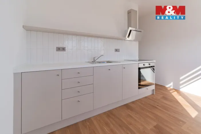 Pronájem bytu 2+1, Cheb, Boženy Němcové, 64 m2