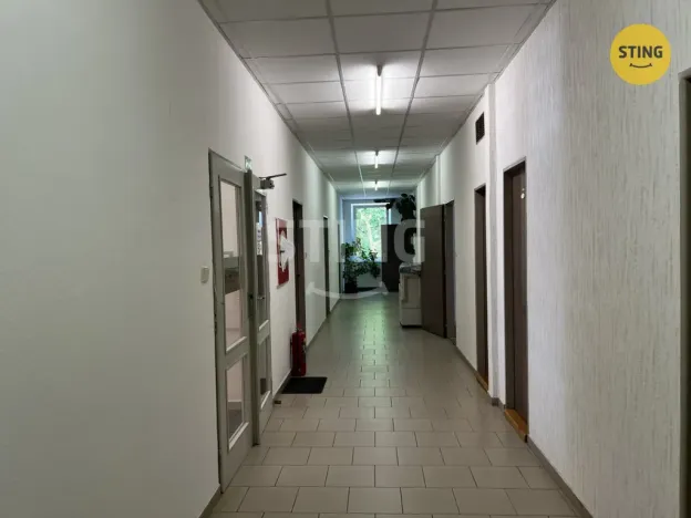 Pronájem kanceláře, Pardubice, S. K. Neumanna, 35 m2