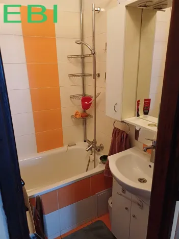 Prodej bytu 4+kk, Praha, Hrusická, 75 m2