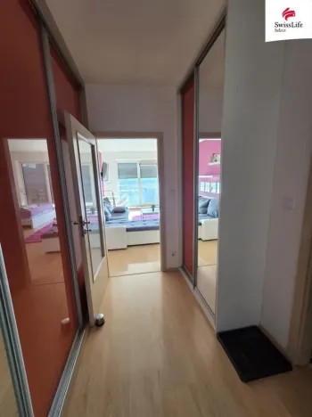 Pronájem bytu 1+kk, Praha - Vysočany, Na Harfě, 43 m2