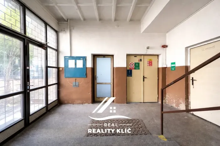 Prodej komerční nemovitosti, Kopřivnice, Obránců míru, 1402 m2