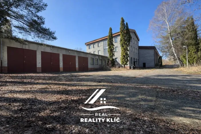 Prodej komerční nemovitosti, Kopřivnice, Obránců míru, 1402 m2