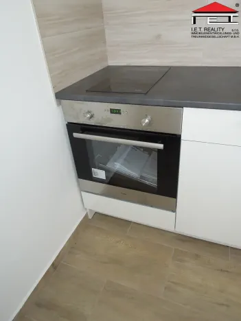 Pronájem bytu 1+1, Ostrava, Vršovců, 28 m2