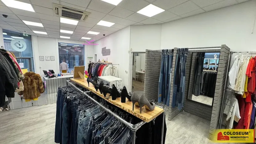 Pronájem obchodního prostoru, Brno - Brno-město, 128 m2