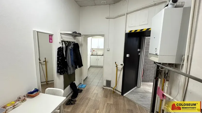 Pronájem obchodního prostoru, Brno - Brno-město, 128 m2