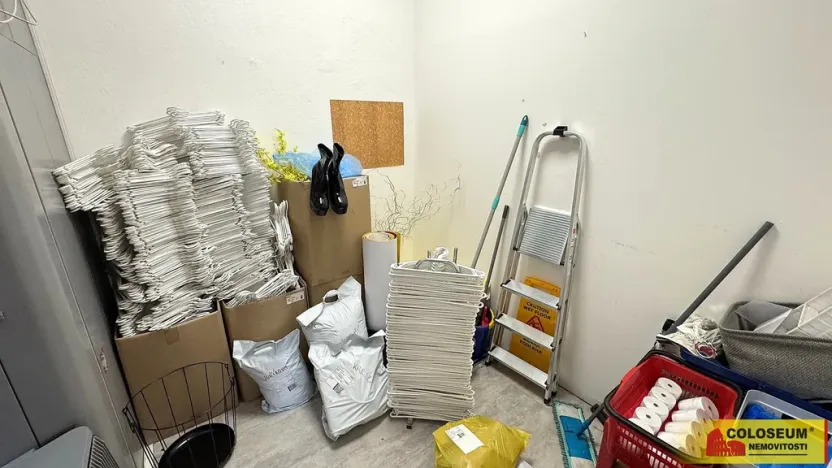 Pronájem obchodního prostoru, Brno - Brno-město, 128 m2