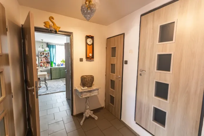 Prodej rodinného domu, Polepy - Okna, 211 m2