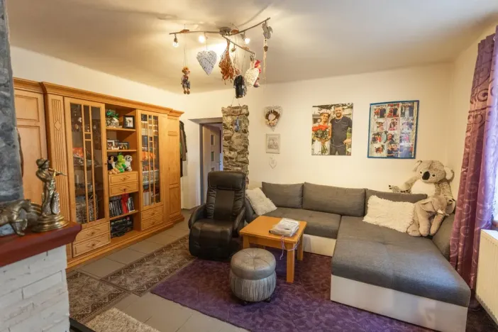 Prodej rodinného domu, Polepy - Okna, 211 m2