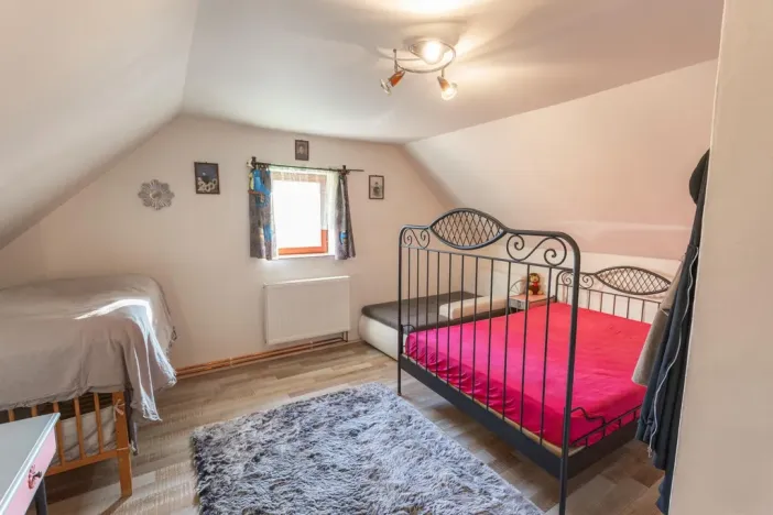 Prodej rodinného domu, Polepy - Okna, 211 m2