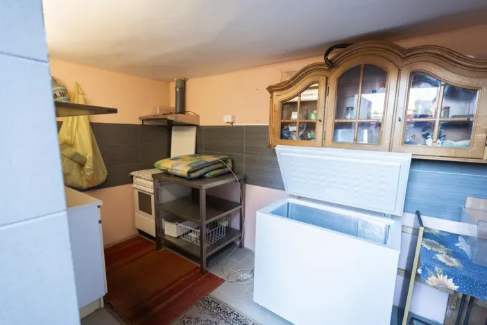 Prodej rodinného domu, Polepy - Okna, 211 m2