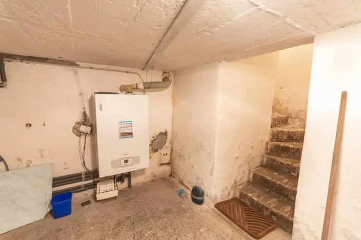 Prodej rodinného domu, Polepy - Okna, 211 m2