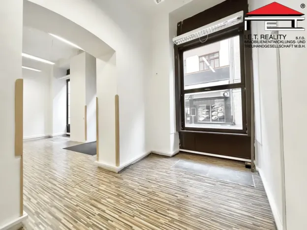 Pronájem obchodního prostoru, Brno, Josefská, 105 m2