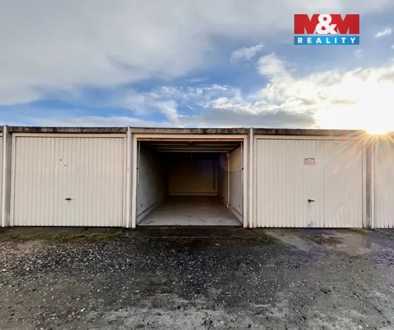 Pronájem garáže, Nymburk, Topolová, 18 m2