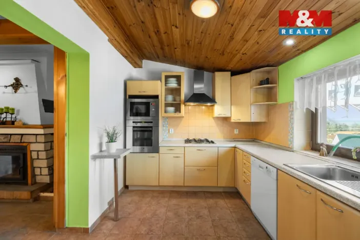 Prodej rodinného domu, Pchery, V Ořechovce, 228 m2