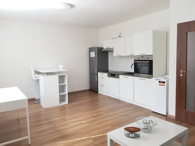 Pronájem bytu 2+kk, Statenice, U Velazu, 47 m2
