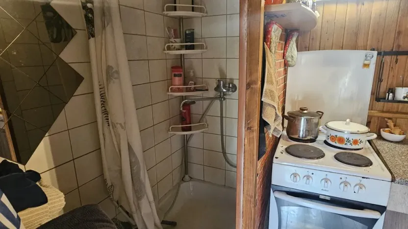 Prodej chaty, Dolany nad Vltavou - Debrno, V Šárkách, 25 m2