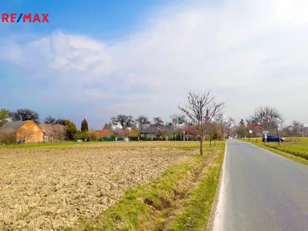 Prodej pozemku pro bydlení, Suchdol, 970 m2