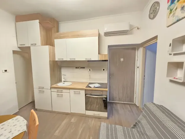 Prodej bytu 2+kk, Pula, Chorvatsko, 28 m2