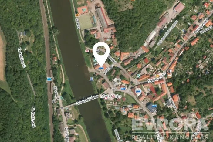 Prodej komerční nemovitosti, Srbsko, K Přívozu, 458 m2