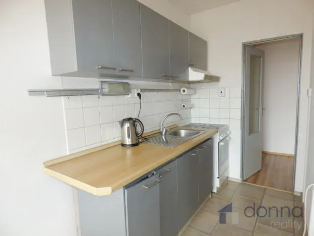 Pronájem bytu 3+1, Praha, Proutěná, 71 m2