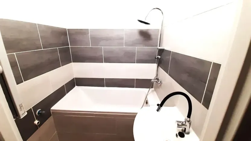 Pronájem bytu 2+1, Ostrava, Varenská, 66 m2