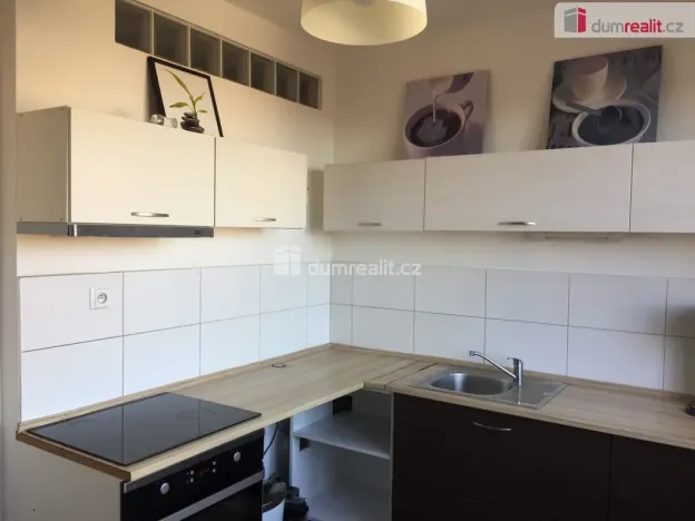 Pronájem bytu 3+1, Český Krumlov - Nádražní Předměstí, Železniční, 63 m2