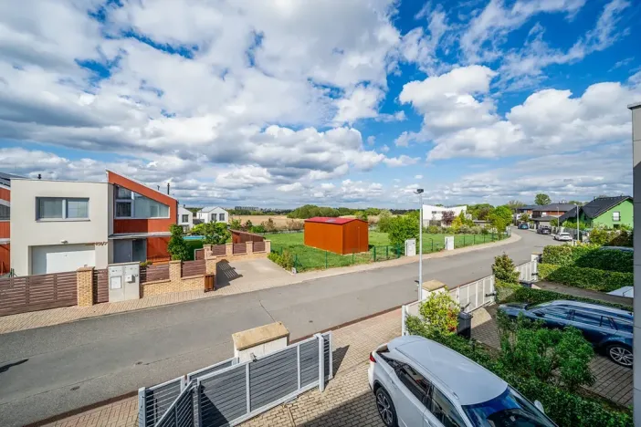 Prodej rodinného domu, Praha - Cholupice, Zálužická, 153 m2