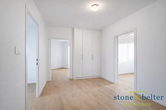 Prodej bytu 3+1, Praha - Stodůlky, U jezera, 83 m2