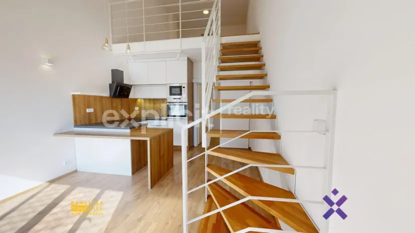 Pronájem bytu 2+kk, Zlín, Hřebíčkova, 42 m2