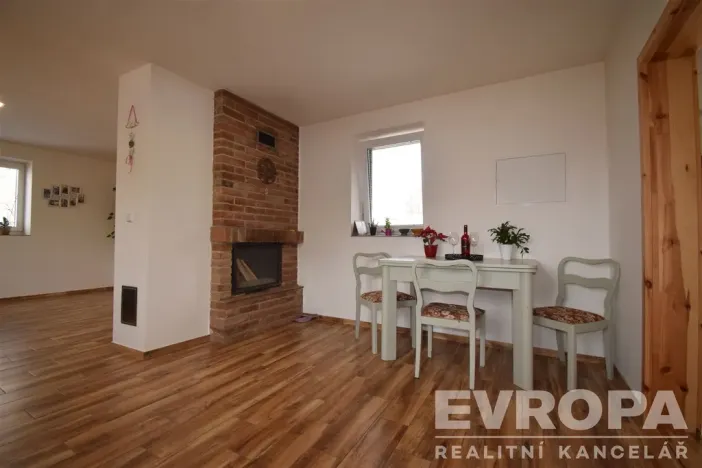 Prodej rodinného domu, Zásmuky - Nesměň, 72 m2
