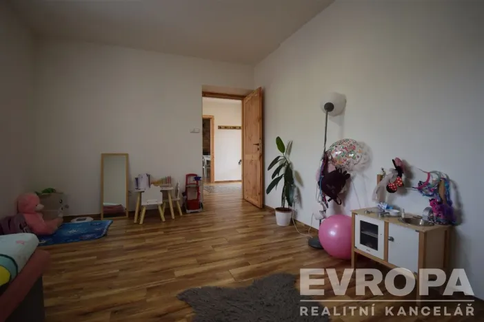 Prodej rodinného domu, Zásmuky - Nesměň, 72 m2