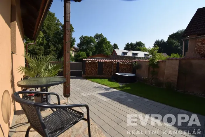 Prodej rodinného domu, Zásmuky - Nesměň, 72 m2