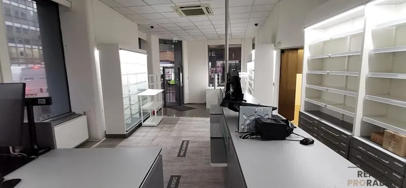 Pronájem obchodního prostoru, Brno - Brno-město, 128 m2