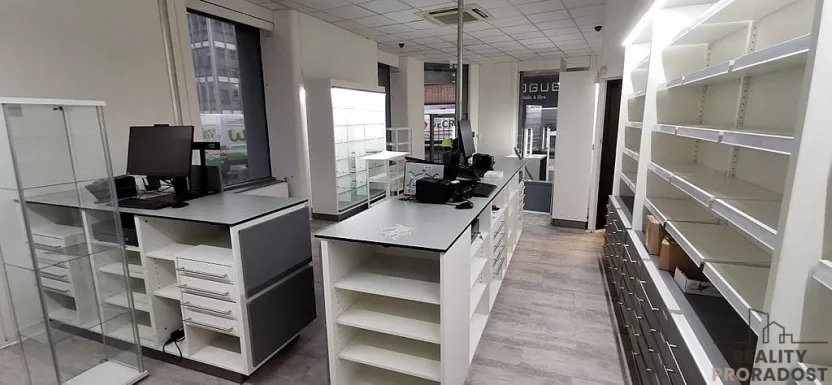 Pronájem obchodního prostoru, Brno - Brno-město, 128 m2